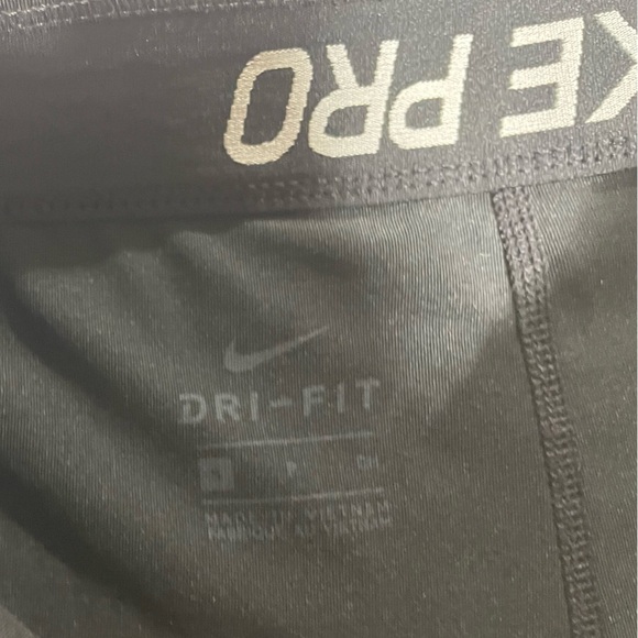 NIKE PRO- shorts - Picture 3 of 3